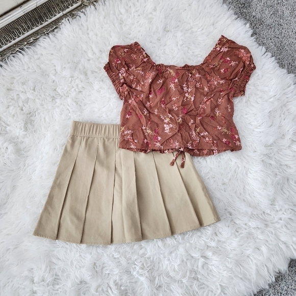The Children's Place Girl's Skort & Top Set. Size 5-6. New. - Picture 1 of 12